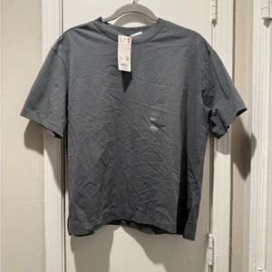 Uniqlo Dark Gray Short Sleeve Tee